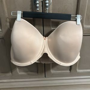 Elomi strapless bra size -US 40 J like new